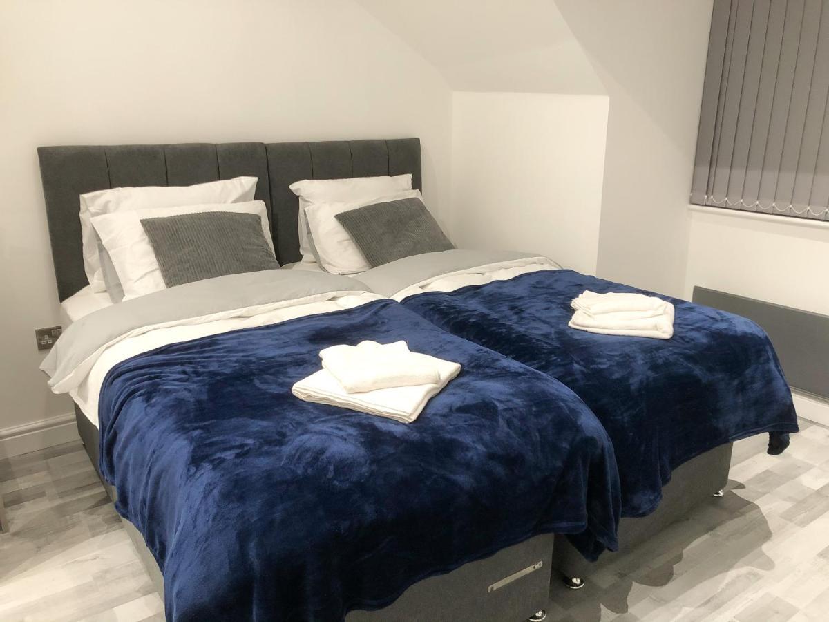 10Min To City - Free Parking - Private Studio - Contractor Friendly Manchester Bagian luar foto